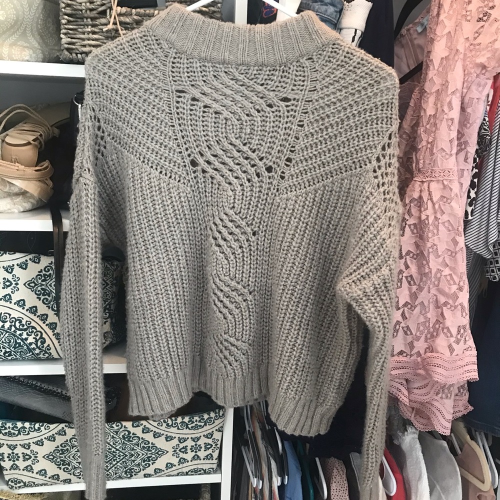 American Eagle sweater
